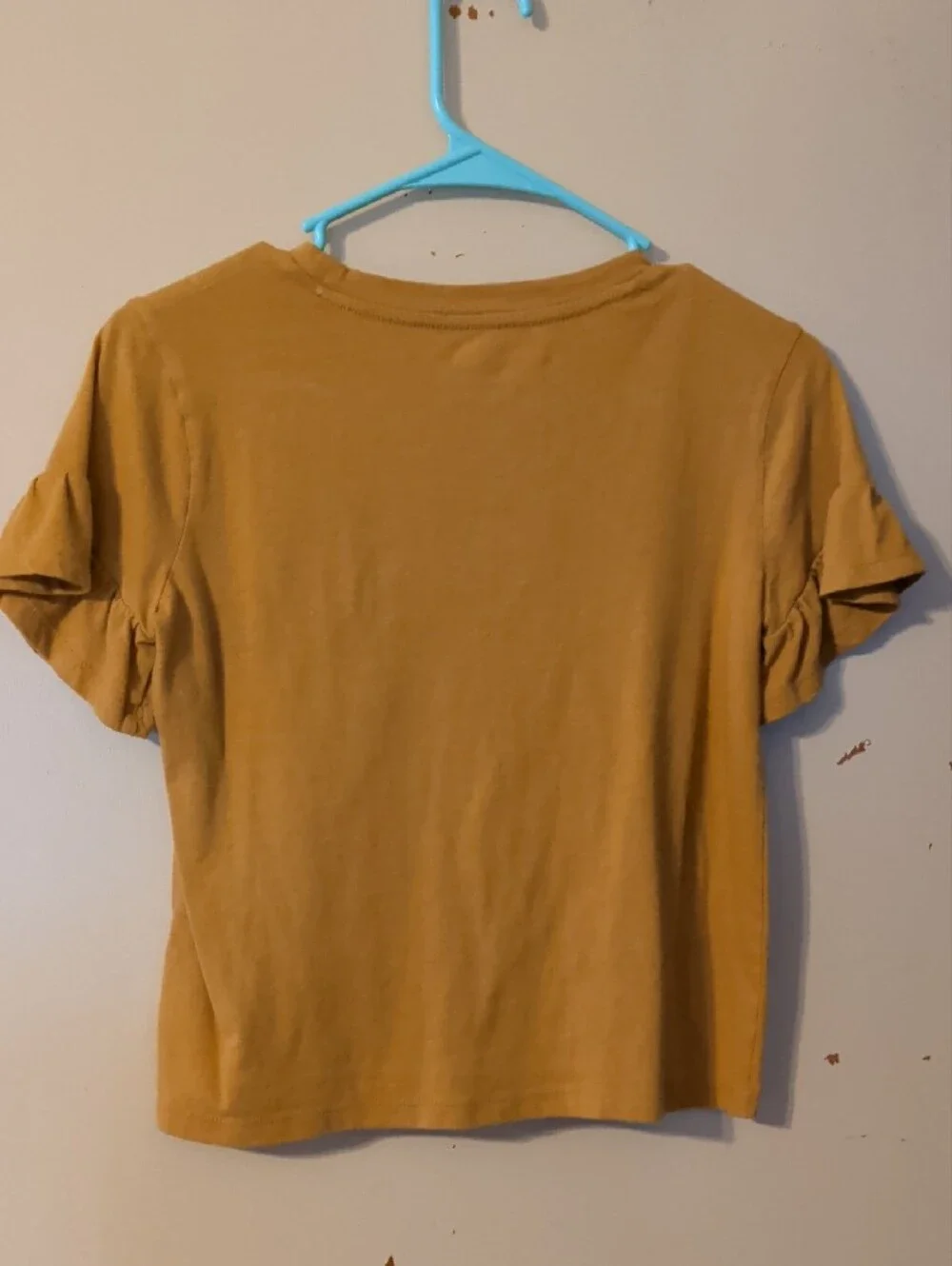 Old Navy Mustard Short Sleeve Ruffle Pocket Tee with Ice Cream Patch